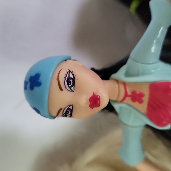 My Scene Barbie Mini Dolls 2004 Dolls set of 8 Used Condition - Picture 8 of 17